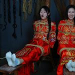 【秀禾姐妹花】新模小雨、小晴被土匪抢来五花大绑老虎凳拶子等各种刑具