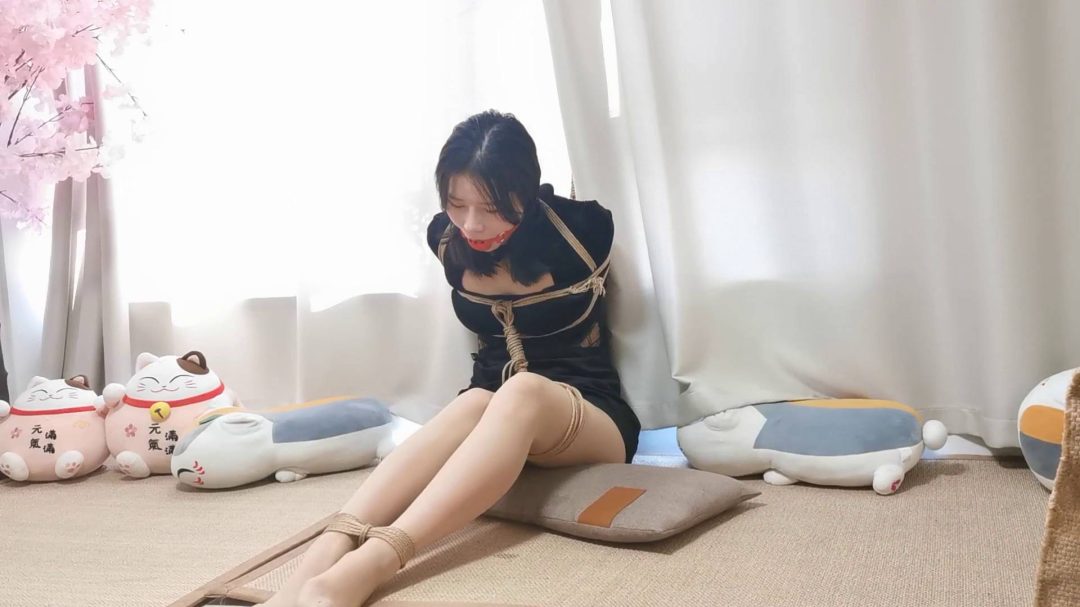 婵婵直臂跪缚+驷马大口球放置-6