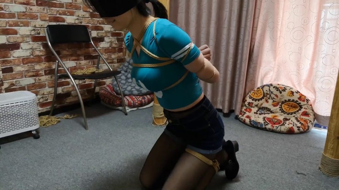 板铐苏秦 异常丰满的五花驷马紧缚-5