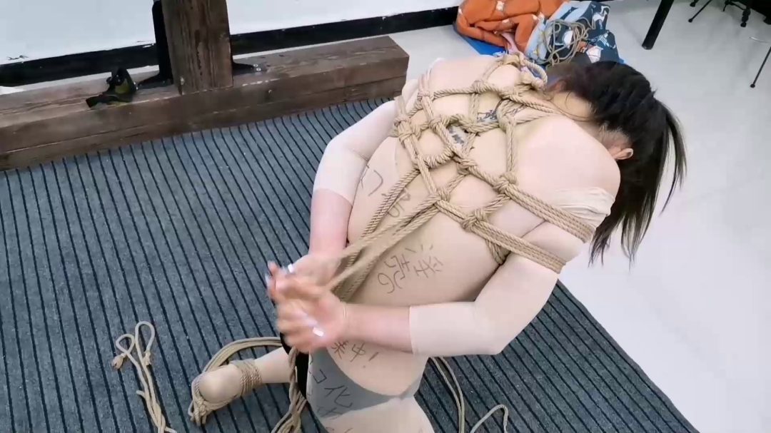 雅思单双脚吊缚和脱缚-8