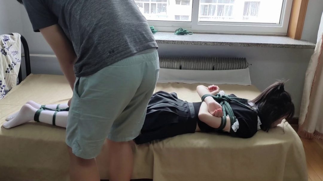 晴语可歆小剧情，双人白丝驷马带口球放置-5