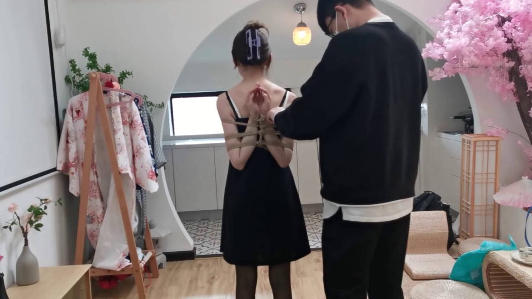 奥特曼也很酷 后手观音驷马-1