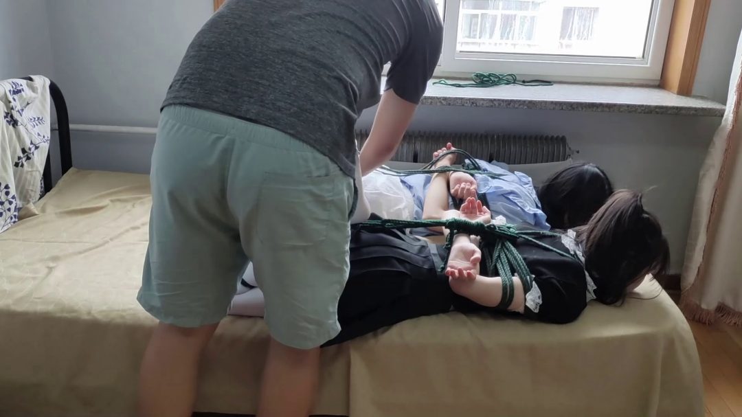 晴语可歆小剧情，双人白丝驷马带口球放置-6