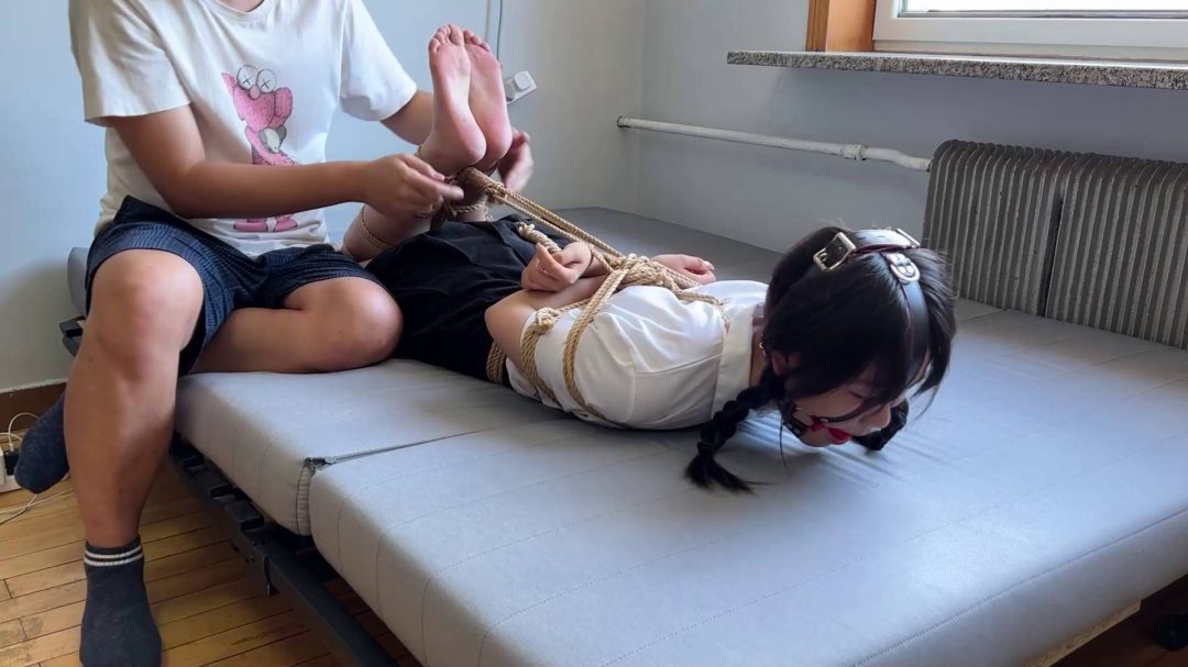 美少女超狠龟甲蛇缚驷马-6