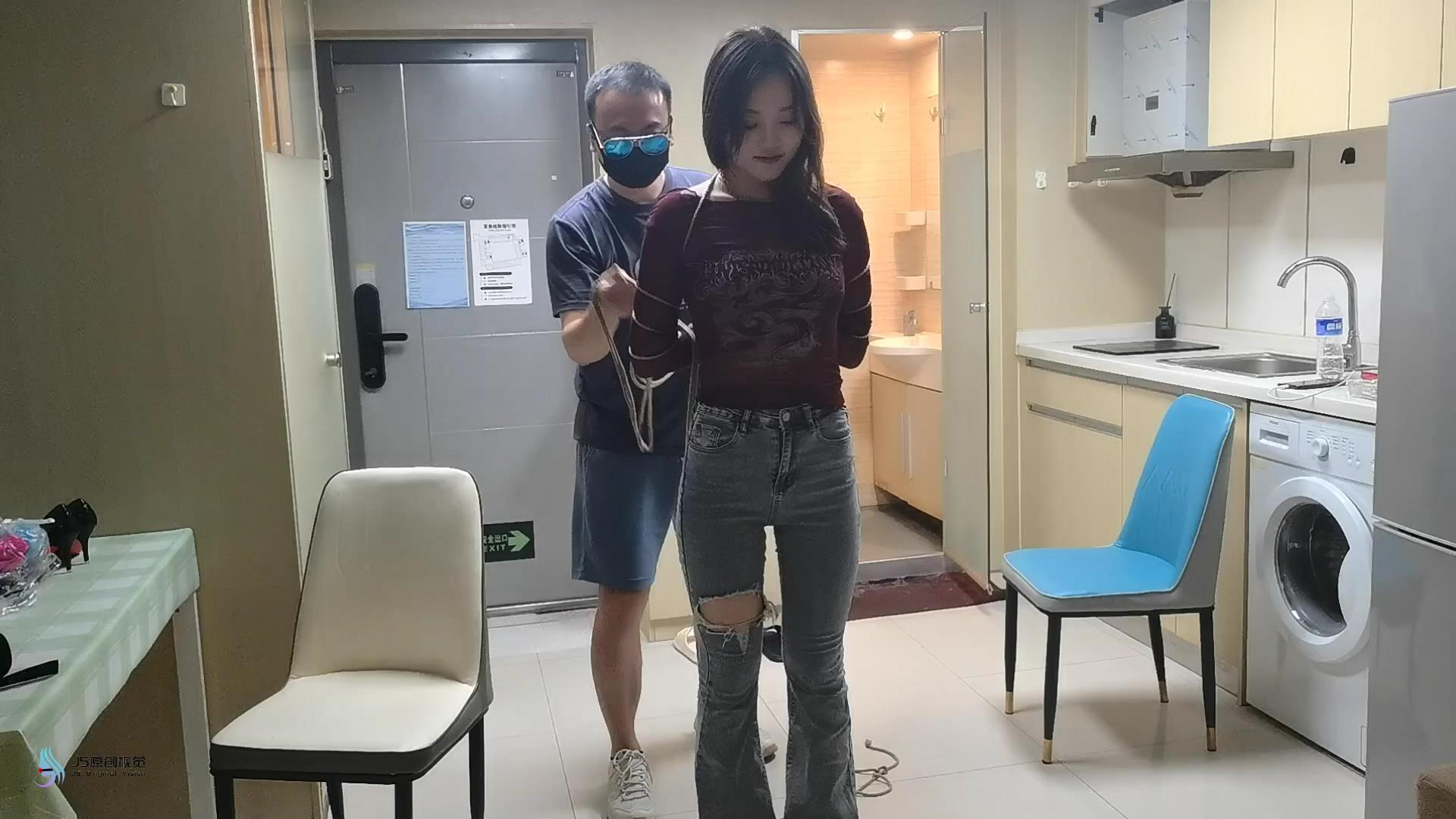 f42aa1d085135a157b163cdc923c2968