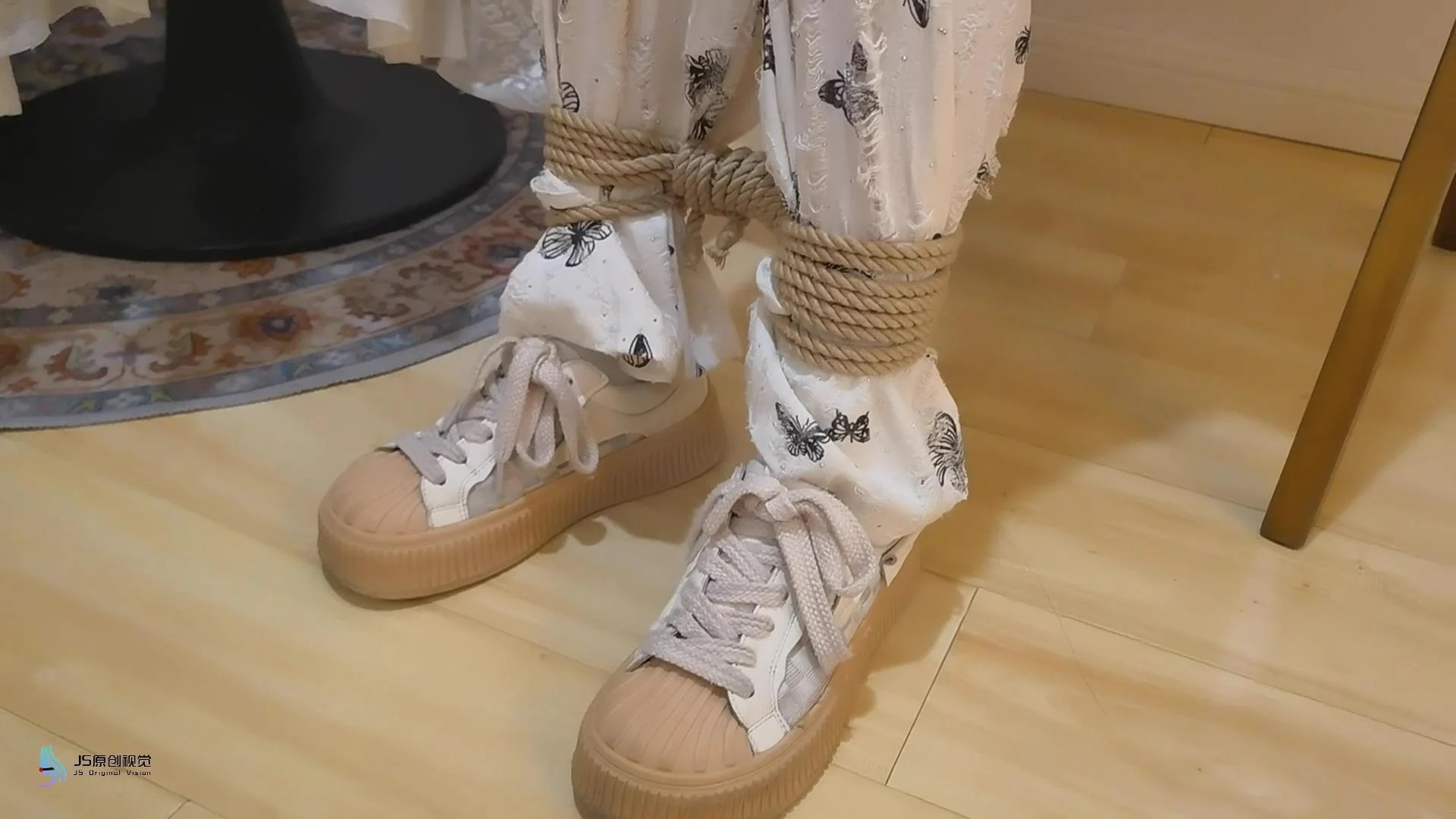 f65be9ccee0cb7d885bea0498535f33d