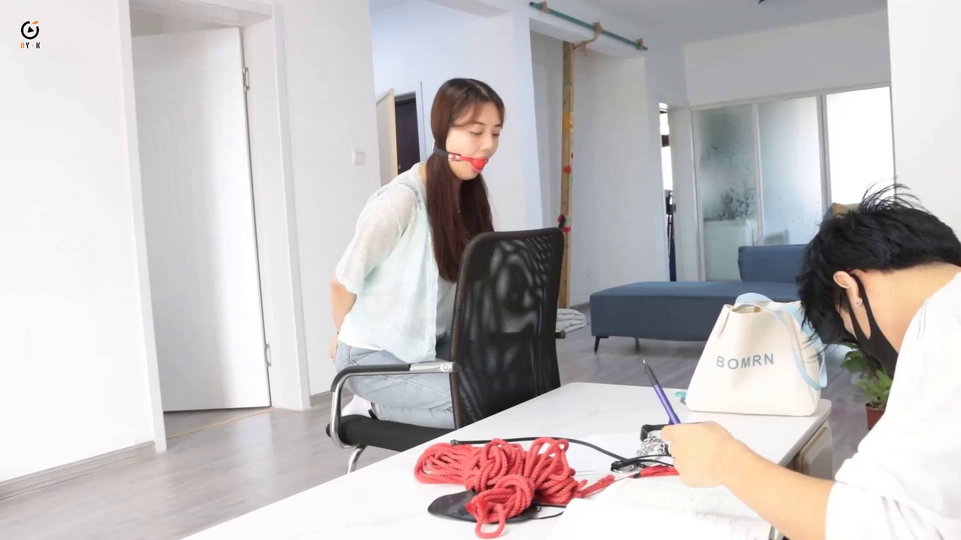 f7abaf8378e79cd02afde4bb56c8db29-1