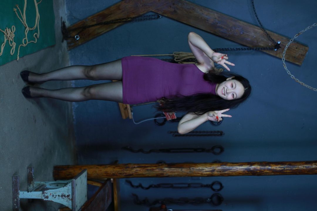 【瑶瑶紫裙摆拍】视频18分钟+套图456张梓瑶五花驷马摆拍-6