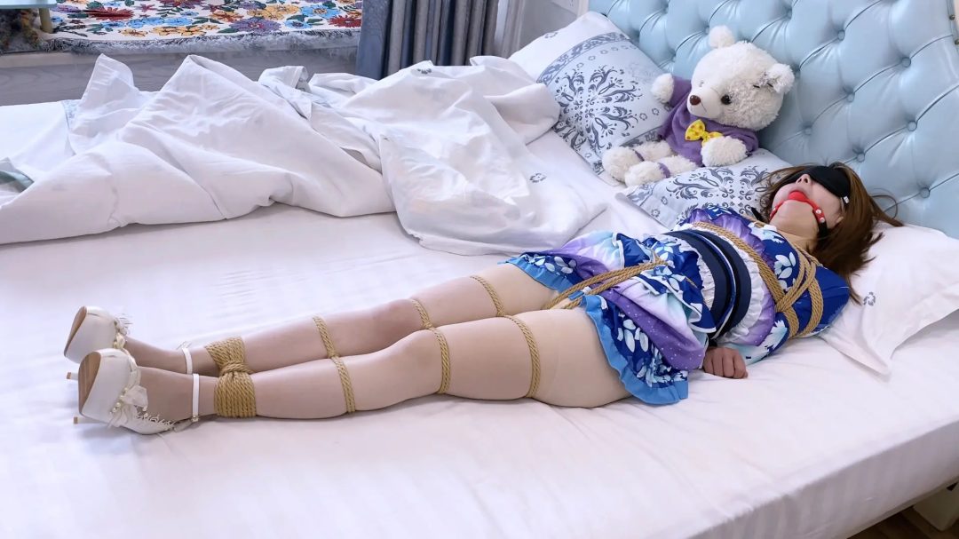 【嗷大喵】-《甜妹故事汇》 日式紧缚,胸缚,股绳,蛇缚多节并腿缚,口球,放置挣扎,被脱鞋挠脚心tk,捆脚腕强制吊腿,原味丝袜堵嘴,胶布封嘴,tk挠脚心,放置等等-2