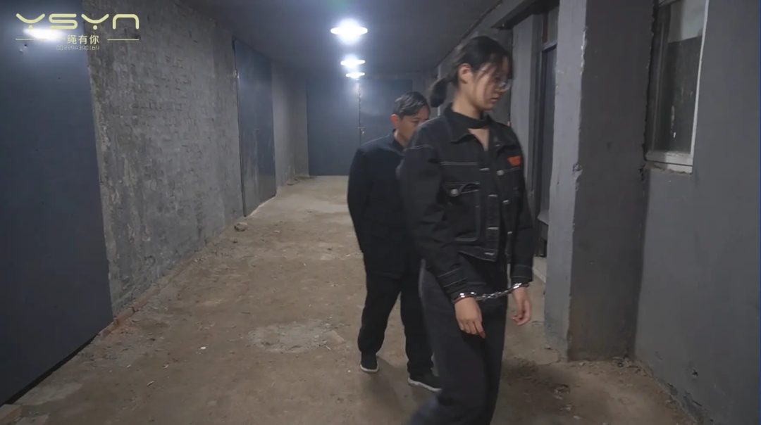 【牢房里的女孩】唐妤汐、苏禾两个漂亮大学生因打架伤害罪被审讯供认不讳劳教一直戴上手铐脚镣的点点滴滴-10