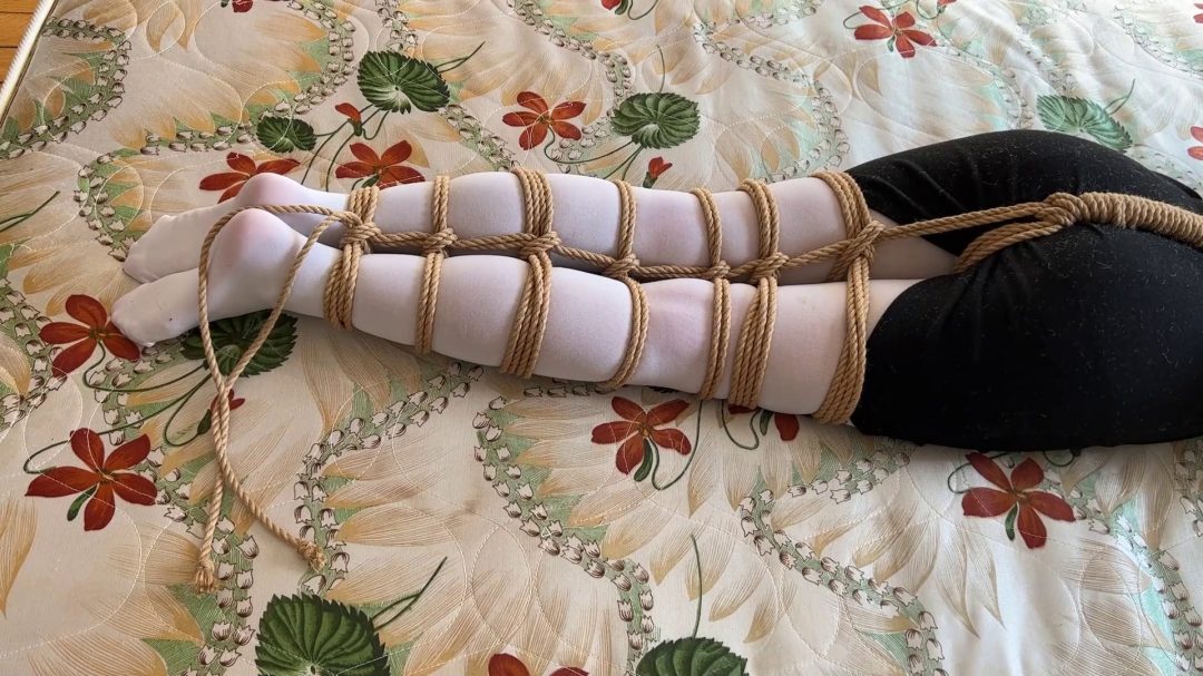 小婉妹子白丝蛇缚驷马展示-8