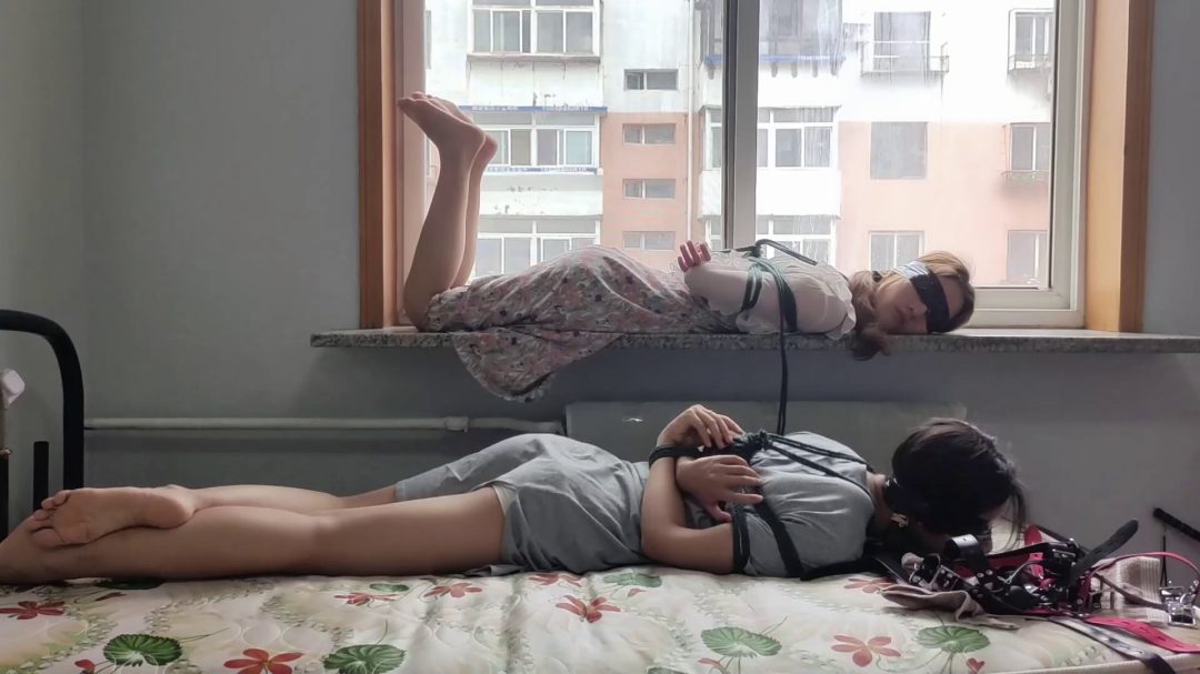 心叶和玉露的双人连头驷马放置tk游戏，马具口球牢牢堵嘴-8