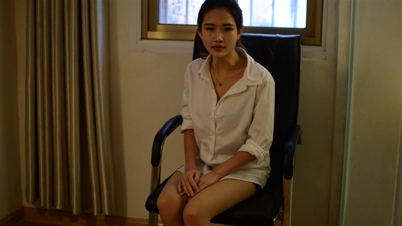 肉丝美腿sasa戴铐经历！反铐+吊铐+驷马铐+口球-1