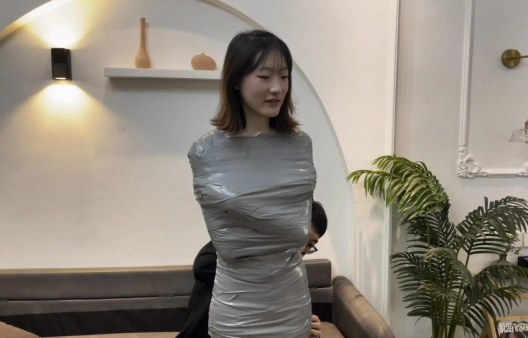 【小雪】 胶带全包，小雪的侧颜真好看-4