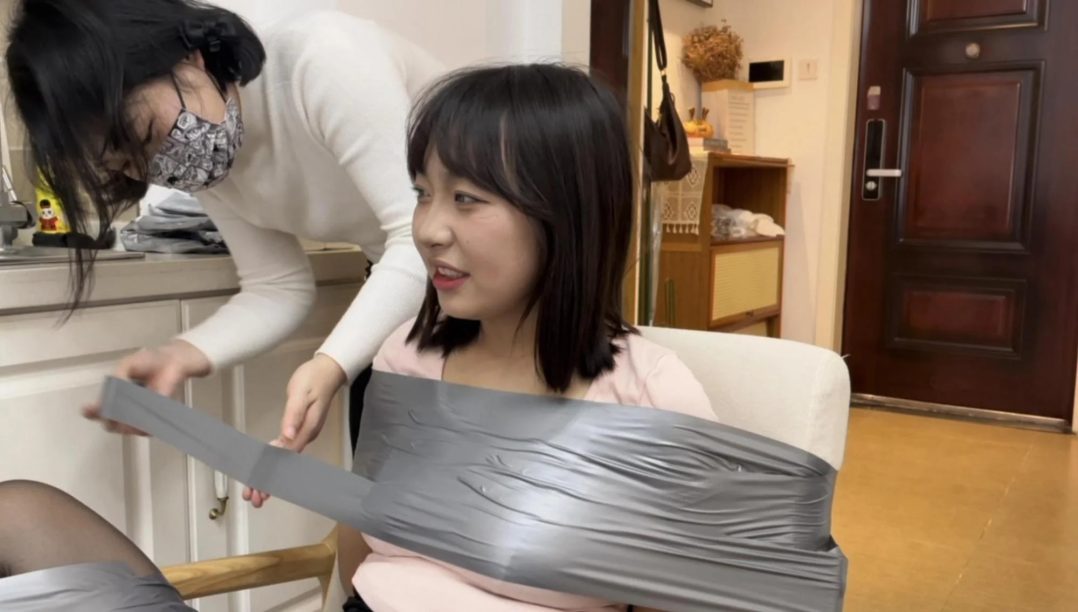 【小诺】小诺的黑丝小jio，拉近看，线条感还是很不错，挣扎感也很足，不容错过的好模特-5