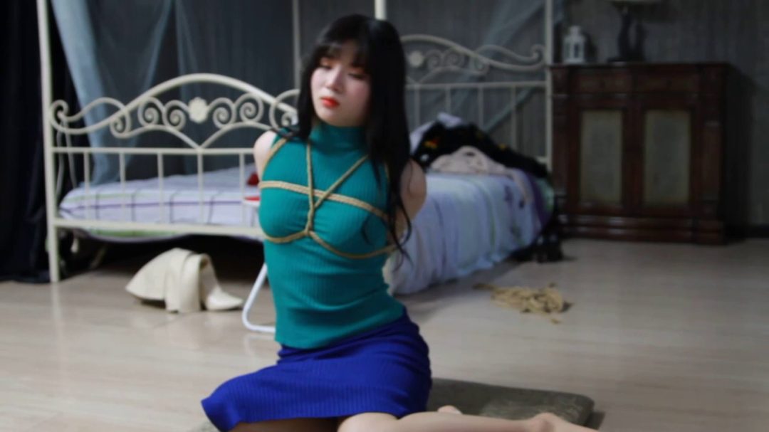 琛白毛衣蓝毛衣-7