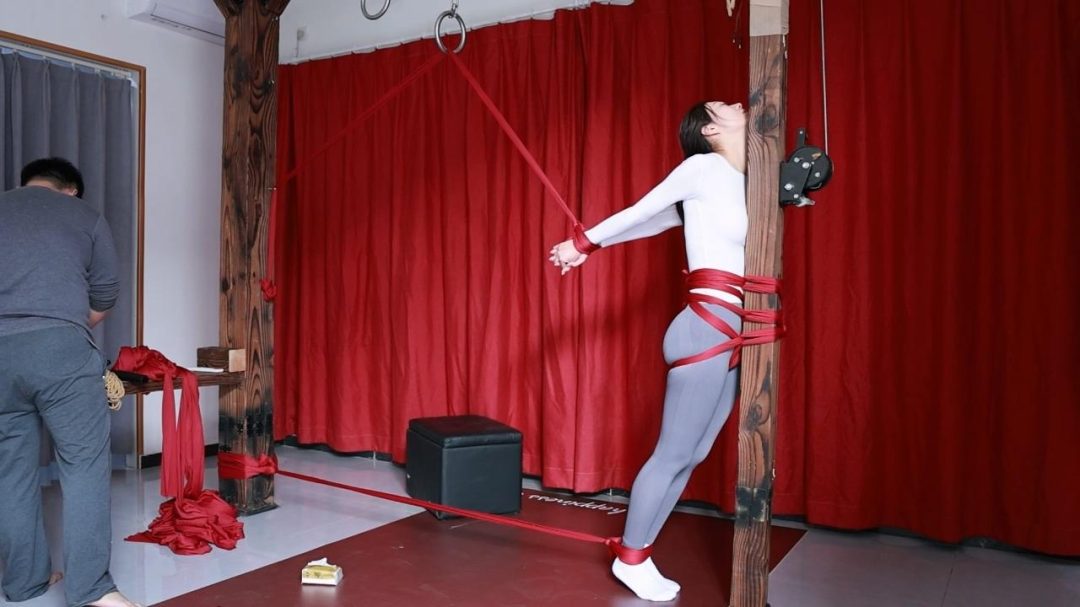 路由工作室：都市白领小纯直臂拉伸-2