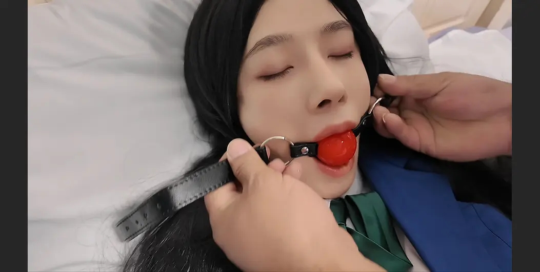 李大侠原创-佳佳雅倩主演-妃英理毛利兰母女遇袭之全部带走-2