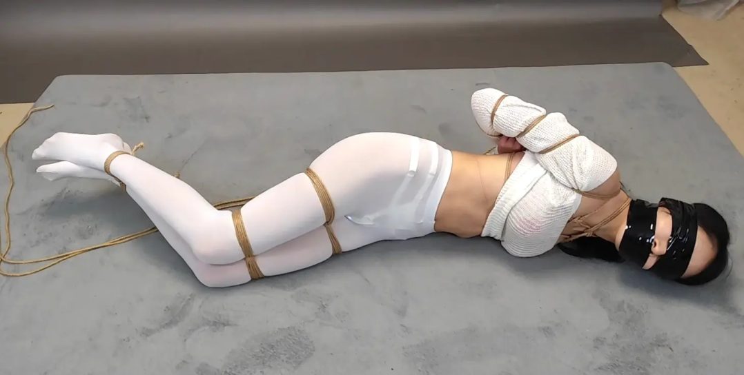 随心原创 雅熙 白丝体育生 真空绑胸 啵啵贝 严厉的马步和五花紧缚惩罚-6