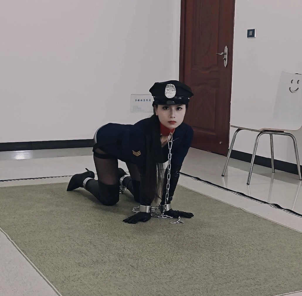 定拍长靴制服带十公斤手铐脚镣TJ遛狗强制练习12.5公分口塞深喉到底-2