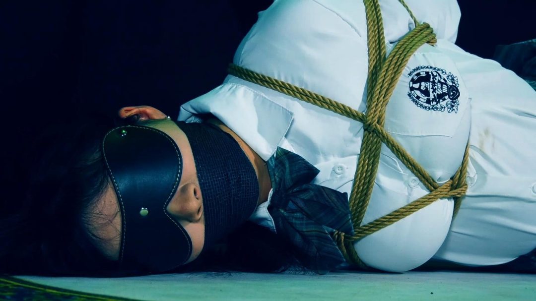 吊着累的睡着了-3