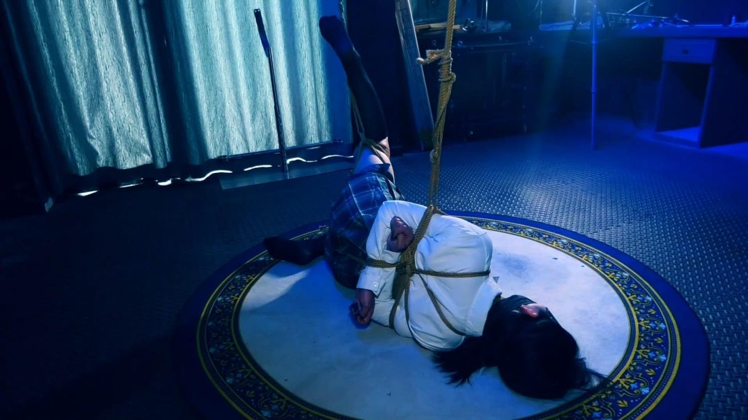 吊着累的睡着了-2