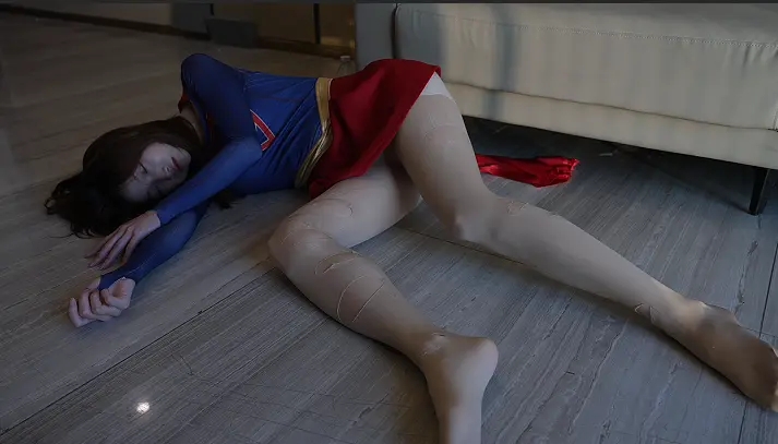 【定拍转公映】邪恶女超人战败-1