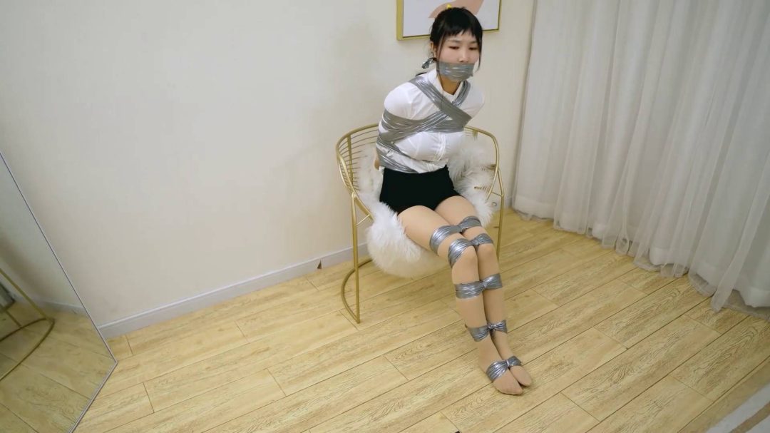 OL银色胶布紧缚-8