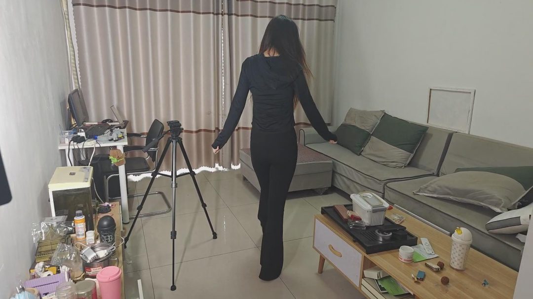 《GD绳束》Megatron定拍 模特桃桃 脚指铐手铐 挣脱 最后有采访感受-1