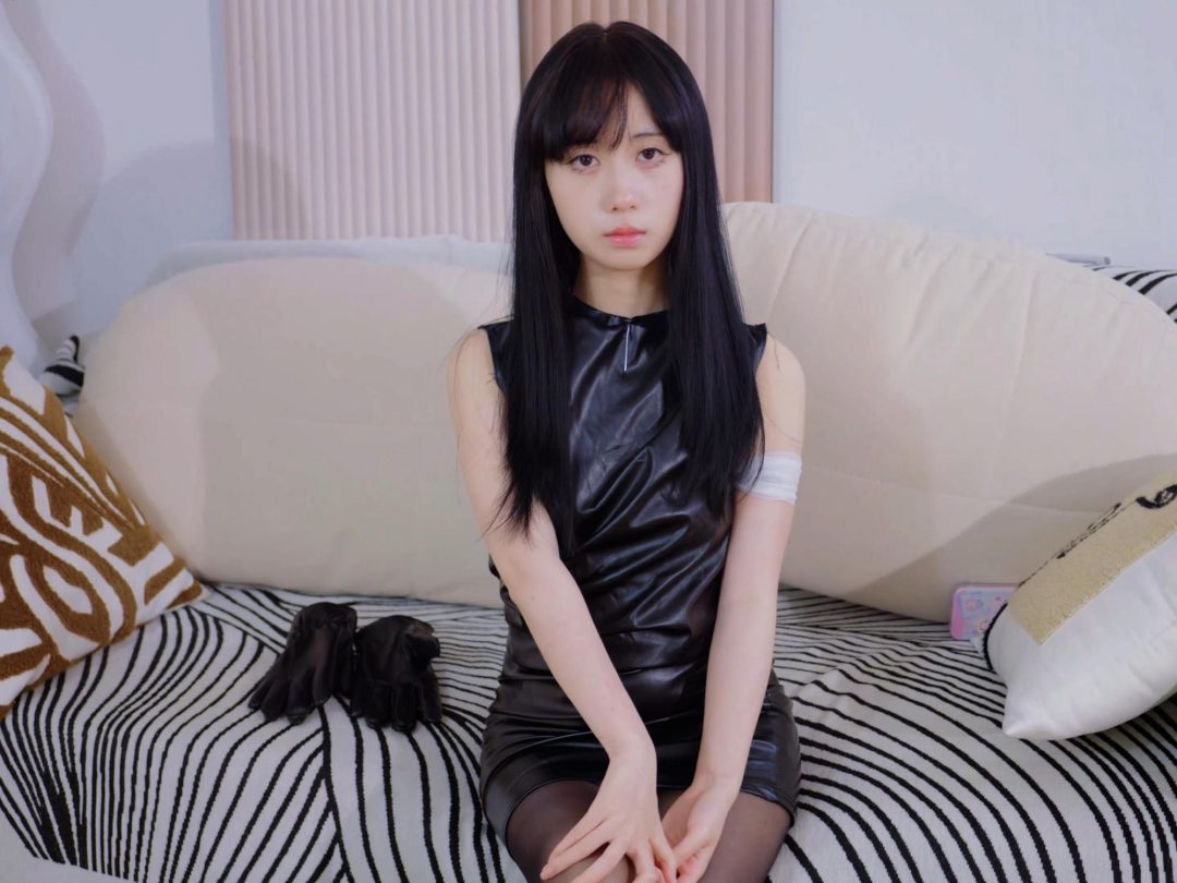 【红鲤鱼公映】皮裙皮靴黑丝三人组，红绳互绑互调-1