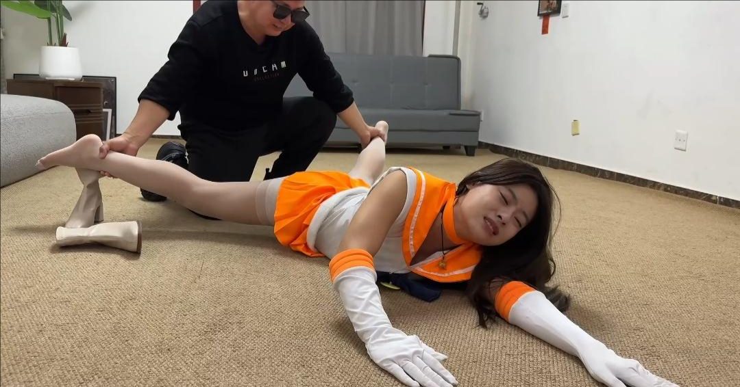 女英雄研究所[希希主演]正片 美少女战士击裆败北-9