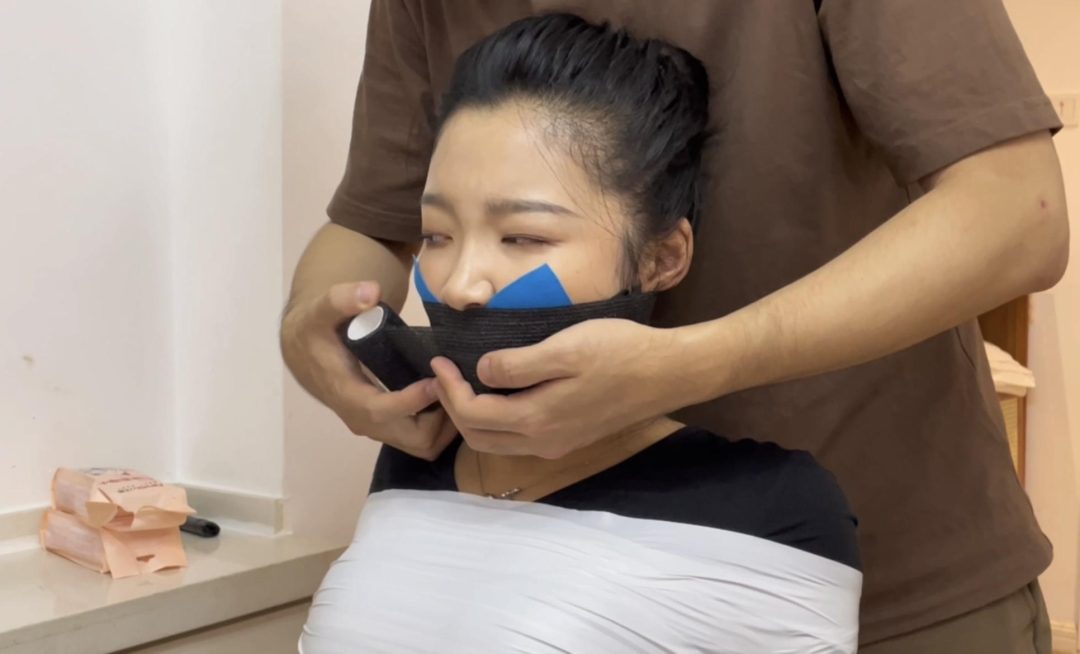 【小橙】椅子上，光坐着舒服，可不行-6