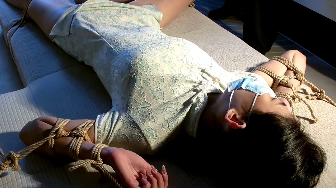 长腿欣悦，素黄小旗袍第三季、紧密禁锢，TK与绳鞭-4