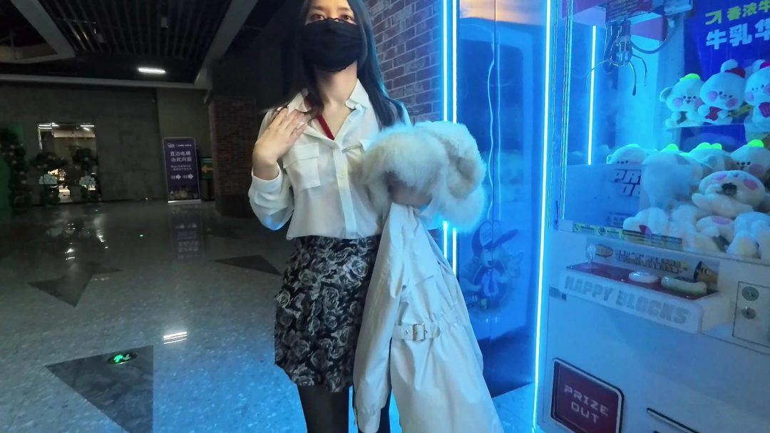 户外游戏：红绳绳衣/灯光G塞/透视衬衣/微透超短裙/商场区-4