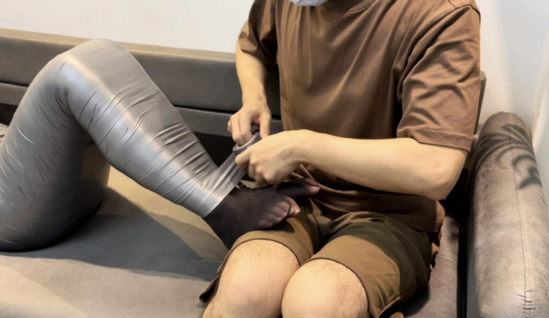 【小阳】纯享：呼吸限制3，银色胶带木乃伊，还有点不够？把高跟鞋，继续贴上-2