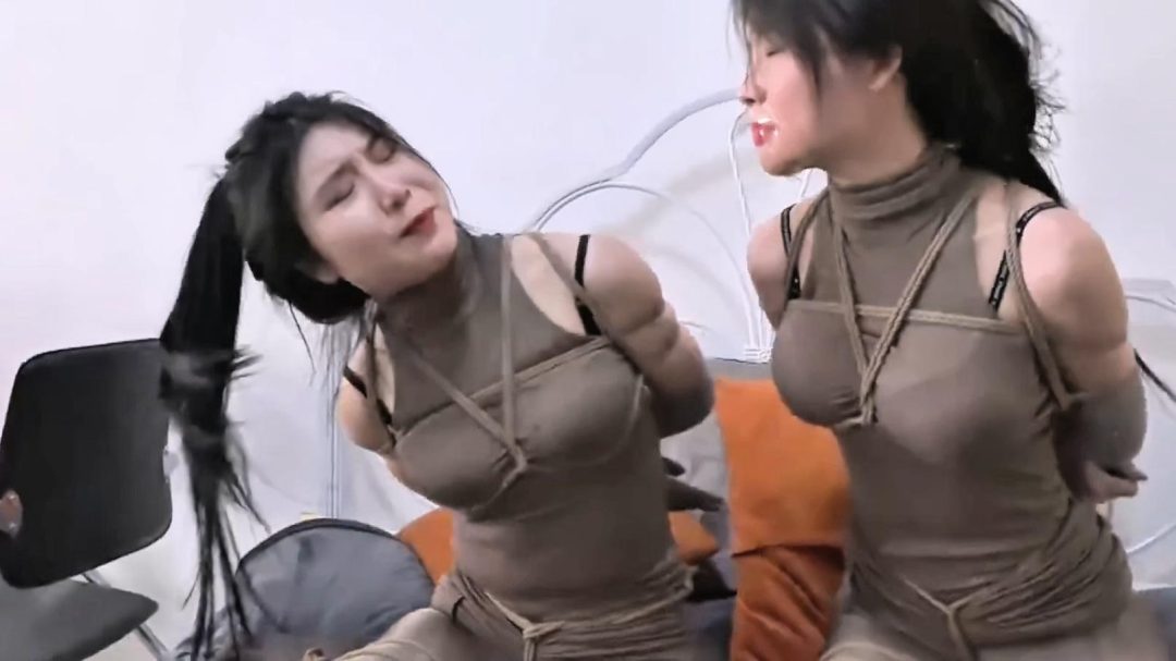 king 饱和式剧情 《吴晗精品剧情——双人灰色囚犯合集》刘洋 吴晗2位性感的油光丝袜美女变成女囚 36分钟超长合集-5