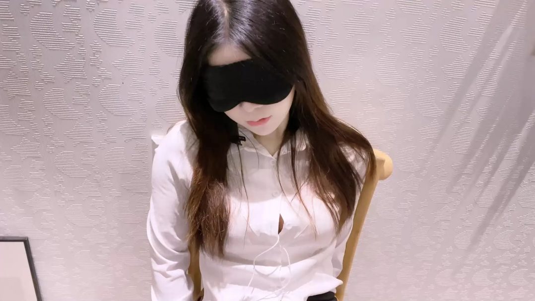 【嗷大喵】- 客户定拍-ol职业装被手铐脚铐舒服+戴着啵啵贝全程玩弄+啵啵贝频率忽高忽低时不时失控模式+精疲力竭等等-6