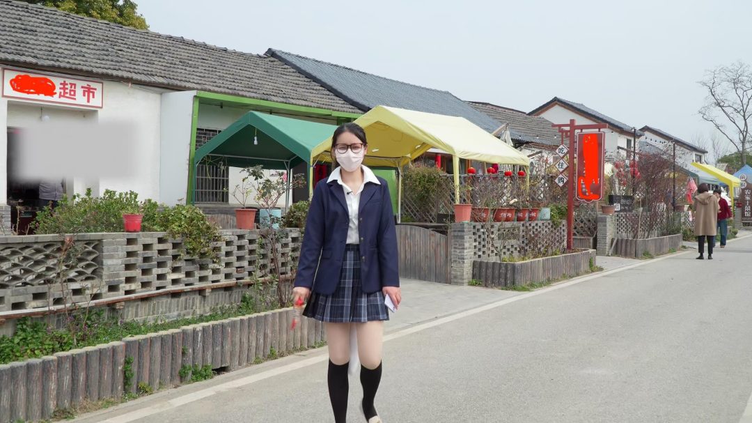 羞死人的一次户外：JK+肛塞尾巴+TD景区人前游玩/小卖部购物-6