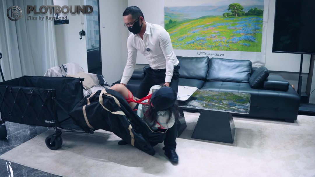 【Raymond】（微剧情）沦为赠品的女销售1:销售部的奇葩新规，女销售不幸中招-5