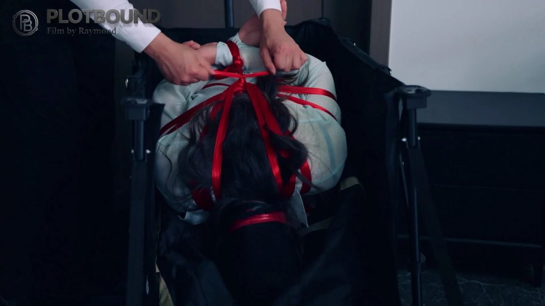 【Raymond】（微剧情）沦为赠品的女销售1:销售部的奇葩新规，女销售不幸中招-4