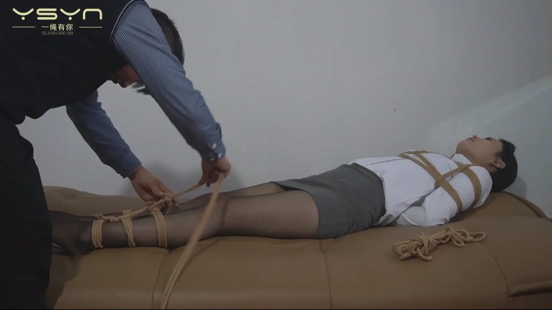 【职场小罚】办公室里没有钓到鱼的小柳被老板惩罚各式捆绑挠痒-7