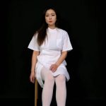 【美腿玉足系列】雪碧护士装白丝护士鞋–黑背景、狗狗视角