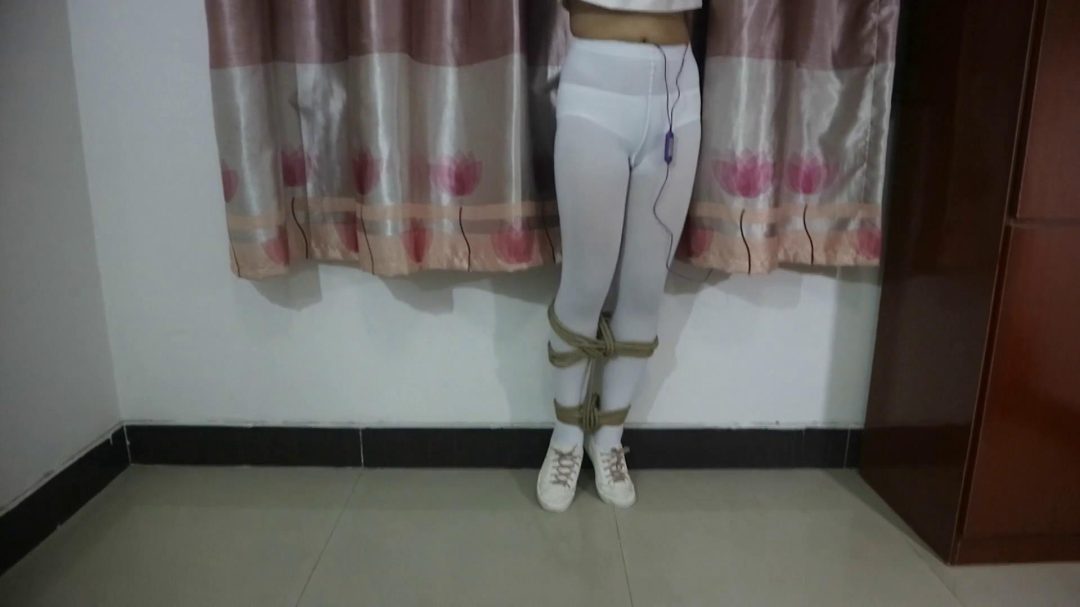 【臭脚妹妹】【白丝JK】【小白鞋】【丝袜堵嘴】【吊】-2