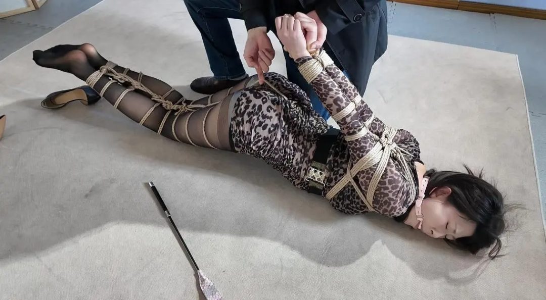 一绳所爱定拍，魏灿直臂吊缚-6