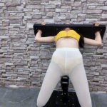 大哥赠送的新道具来了,把艺仙儿禁锢起来开始折磨,每个姿式下来,都是生不死的感觉