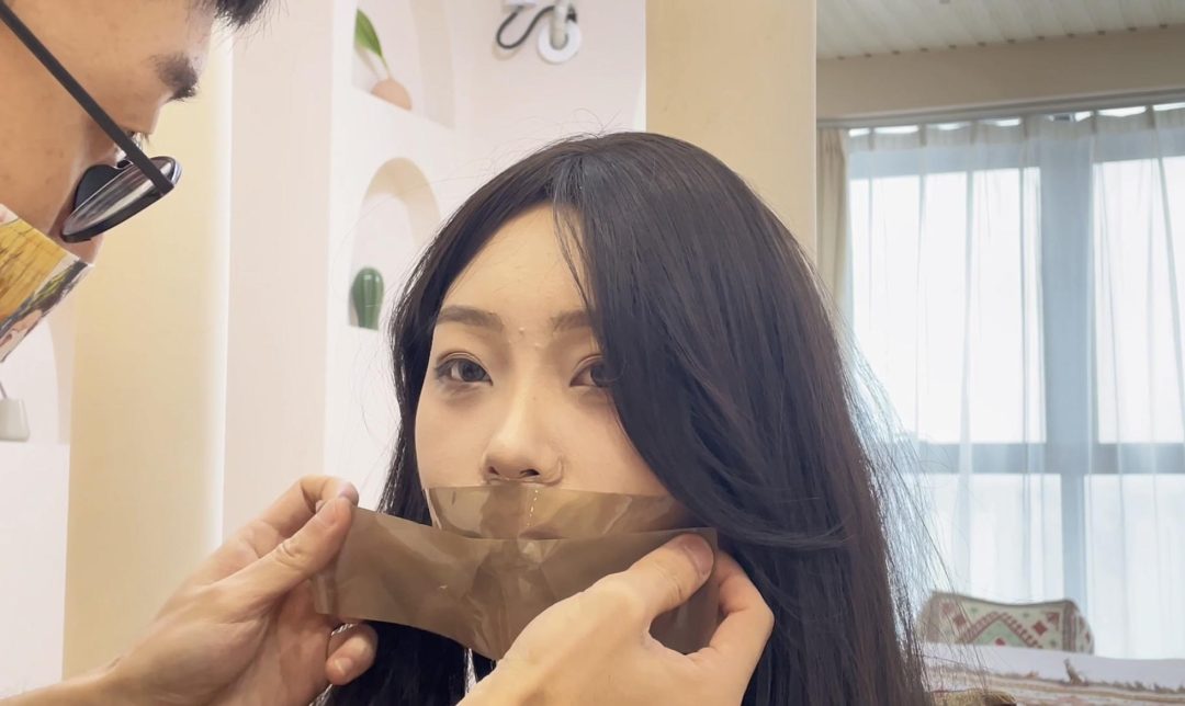 【缚艺录】【小林】黑丝与胶带-2