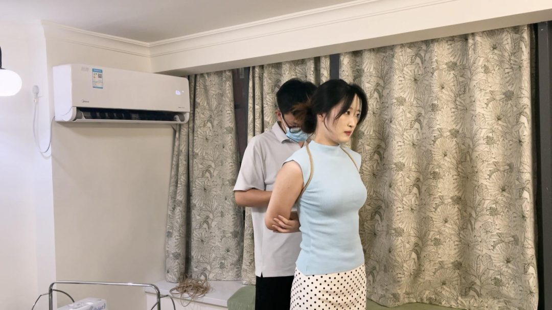 奥特曼定拍：新模小熊日式驷马紧缚体验-1