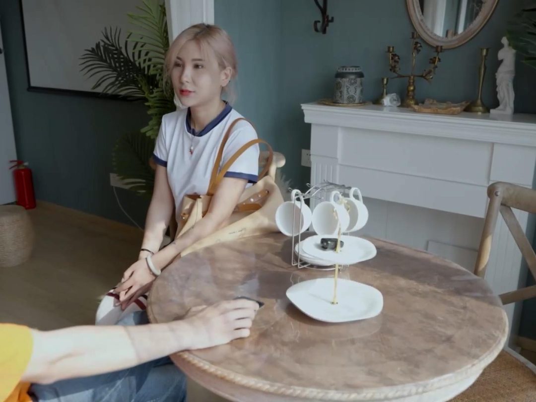 【红鲤鱼公映】小發早期白丝体操服+白丝女仆装紧缚-1