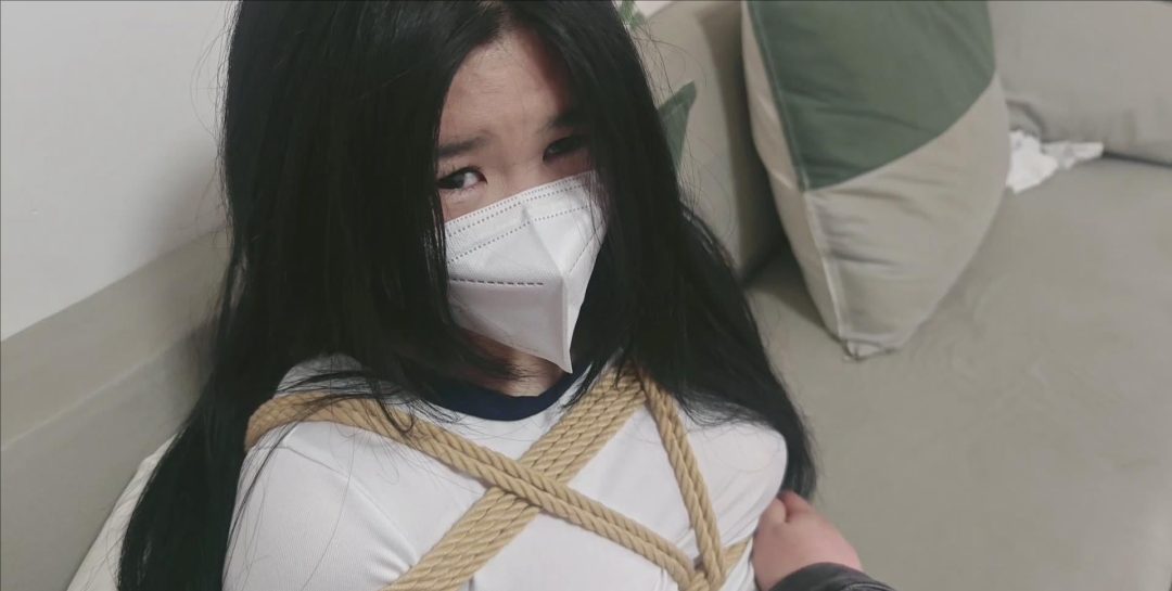 《GD绳束》新模特茹茹 真空水手服 腿软了 事后跟我说 很刺激-3