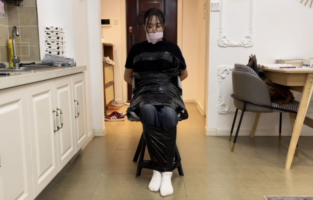 【小贺】 黑色胶带的挣扎-13